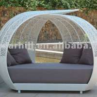 New design outdoor rfurniture patio oval wicker lounge bed hotel furniture